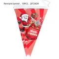 Vue détaillée de la guirlande de fanions de Noël rouge avec des motifs de Père Noël festifs - Noël A
