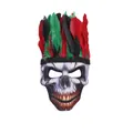 Masque de crâne du Jour des Morts avec des plumes rouges, vertes et noires éclatantes. - Three-Color Feather Skull Mask / Style 6