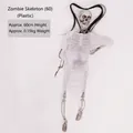 Décoration d'Halloween squelette suspendu de 60 cm avec cheveux noirs et robe - Style Zombie