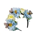 Détail du serre-tête à fleurs artificielles bleues et jaunes avec papillons réalistes - Bleu ciel