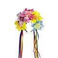 Detail eines mexikanischen Blumen-Haarreifens mit bunten hängenden Bändern - Rosa Lila Gelb Blau Mix (4#)