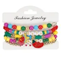 Nahaufnahme von Cinco de Mayo Perlenarmbändern mit Fiesta-Buchstaben und Chili-Anhänger - Party Roter Chili Stil / 4-teiliges Set