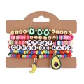Vista dettagliata del set di braccialetti Cinco de Mayo con ciondoli avocado e peperoncino - HAPPY/Cinco De Mayo(2) / Stile 2