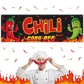 Vivace striscione per gara di chili messicano per la decorazione di luoghi di festa - Stile Chili Cook-off (XY-20260225-16) / 180x60cm / Sfondo Nero Design al Peperoncino