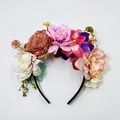 Detailansicht eines böhmischen Blumen-Haarreifens mit leuchtend bunten Pfingstrosen und Rosen - Rosa Stil Künstliche Blume (1#)