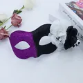 Máscara de purpurina morada y negra con calaveras y flores para el Día de Muertos - Máscara Puntiaguda con Purpurina / Negro Púrpura