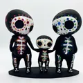 Figuritas de familia de esqueletos en resina pintadas a mano estilo tradicional Sugar Skull - Familia de Esqueletos