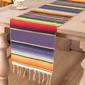 Mexikanischer regenbogenfarbener Tischläufer mit weißen Quasten für Partys - Lila