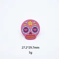 Detail view of pink Mexican sugar skull enamel pin with 27.2x29.7mm dimensions - Rose Red Heart Eye Skull (05)