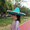 Sombrero mexicain en paille bleu sarcelle avec bordure à pompons blancs et calotte - 53CM Diamètre / Vert