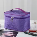 Neceser morado de gran capacidad con letras SOIGNE para viajes - Relieve de letras / Letra Morada