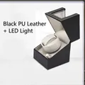 Caja de bobinado automático para un reloj en cuero sintético negro con luz LED - Estilo de ranura única 1+0 (Cuero liso negro + Forro de terciopelo gris + LED) / Negro