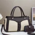 Detail of color-block tote bag set with textured leather and elegant pearl accents - Off White / Length 30cm Width 11.5cm Height 17cm