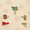 Set van 5 goudkleurige DIY bedeltjes voor slippers met palmboom en hart vormen - Rivierkreeft