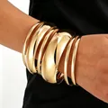 Ensemble de joncs dorés multicouches pour femmes au style géométrique empilé - Bracelet Jonc Géométrique Multicouche Empilable (9991) / Or KC