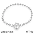 Bracciale a sfere in acciaio inox argento con chiusura magnetica a forma di cuore da 12 mm - Bracciale a Catena a Sfere Fibbia Magnetica Cuore - Argento (KB212125-Z)