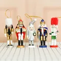 Set di 5 schiaccianoci in legno da 13cm decorazioni natalizie da appendere per la casa. - Statuette Soldato Re con Mantello / 13cm (Set da 5)