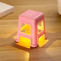 Simpatica mini luce notturna LED a sgabello rosa e supporto per cellulare decorativo - Lampada sgabello / Rosa