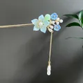 Eleganter traditioneller chinesischer Haarschmuck mit blauen Blumen und goldenen Perlen. - Blau und Grüne Blume Künstliche Perle Quaste Stil (2671)