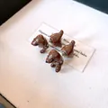 Vintage καφέ σκουλαρίκια dachshund δύο μερών για γυναίκες με γυαλιστερό φινίρισμα - Σκουλαρίκια καρφωτά Dachshund δύο τμημάτων (Ασημένιο καρφάκι) / Καφέ