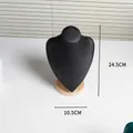 Busto professionale per esposizione gioielli in pelle nera con base in legno, 24,5 cm - M / Nero
