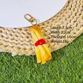 Realistische frietjes sleutelhanger met ketchup detail en gouden metalen sluiting - Simulatie Patat