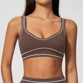Soutien-gorge de sport marron à col en U avec liseré blanc contrasté et tissu brossé - S / Tops / Brun Chocolat Foncé