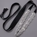Eleganter schwarzer Satinbrautgürtel mit schweren handgenähten Marquise-Strasssteinen - Handgenähter Stil (WS-J061BLK) / Schwarz