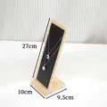 Bamboe houten kettinghouder met zwart fluwelen oppervlak en hoogte van 27 cm - Bamboe basis - Zwart PU-leer
