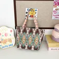 Bolso tote de tejido bohemio vintage con patrones geométricos étnicos en tonos tierra - Estilo 4