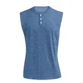Dettaglio di un gilet Henley blu da uomo con tre bottoni bianchi e scollatura pulita - M / Tops / Blu scuro