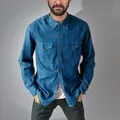 Camisa vaquera vintage para hombre azul de manga larga con dos bolsillos en el pecho - S / Tops / Azul