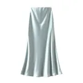 Elegante gonna midi in raso azzurro con texture a pieghe fluide e silhouette a sirena - M / Bottoms / Azzurro