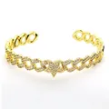 Primer plano de un brazalete de cadena cubana chapado en oro con una estrella de cristal. - Estilo Estrella de Cinco Puntas (712) / Dorado