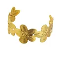 Detailansicht eines goldenen Vintage-Armreifs aus Edelstahl mit Blumenmuster. - Stil A (187105) / Gold