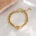 Elegante collar de acero titanio dorado con colgante de corazón y eslabones gruesos - Pulsera / Dorado