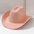 Détail d'un élégant chapeau de cowboy en feutre rose avec une surface texturée douce - Rose Lotus / M (56-58cm)