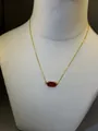 Elegante collana placcata oro 18 carati con ciondolo rettangolare in pietra rossa - Rosso