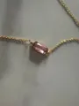 Elegante collana con ciondolo in pietra rosa e catena placcata in oro 18 carati - Rosa