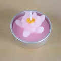 Bougie décorative artisanale en forme de fleur de loto rose dans un pot en métal argenté - Lotus Rose avec Pistil Jaune (43)