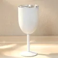 Gedetailleerd overzicht van een witte roestvrijstalen wijnkelk met deksel - Wit / 10oz