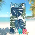 Morbido telo mare in microfibra con stampa tropicale di foglie di Monstera verde e blu - Monstera Blu Verde (14) / 50x100cm