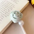 Eleganter koreanischer Haarclip mit hellgrüner Stoffrose und klassischer Perle für Damen - 1 Piece Duckbill Clip / Erfrischendes Blau
