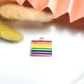 Farbenfroher Regenbogen-Anhänger aus Emaille für DIY-Halsketten und DIY-Schmuck - Rechteckige Regenbogenflagge Form / 10er Pack