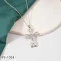 Collana con ciondolo a croce argento con zirconi rettangolari su superficie di esposizione. - Collana con Croce in Zirconia Trasparente Argento (YS-1004) / Argento-Trasparente