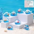 Walvisvormige acryl vloeistof driftfles bureau ornament met een miniatuur boot - Gekleurde Boot Walvis / Meerkleurig