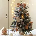 Mini albero di Natale da tavolo da 45 cm con pigne, fiocchi e calde luci LED per le feste - Stile Casa Dorata / 45cm