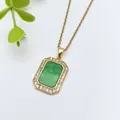 Elegante collana placcata oro con pendente rettangolare verde e micro-zirconi lucenti. - Stile Rettangolare Verde Scuro (XL1200-26) / Oro