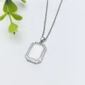 Elegante collana con pendente rettangolare argentato e pietre in micro-zirconia - Stile Rettangolare Bianco (XL1200-23) / Argento