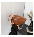 Elegante marsupio in pelle PU marrone con nappa e tracolla con motivi geometrici. - Decorazione Pendente con Nappe / Marrone Scuro